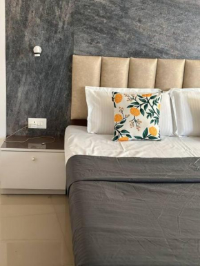 Lux Flat